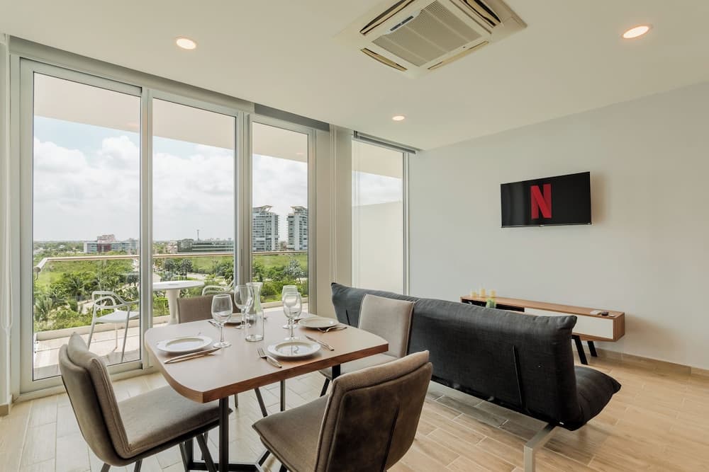 EHDEN Vacation Suites Puerto Cancún — 16