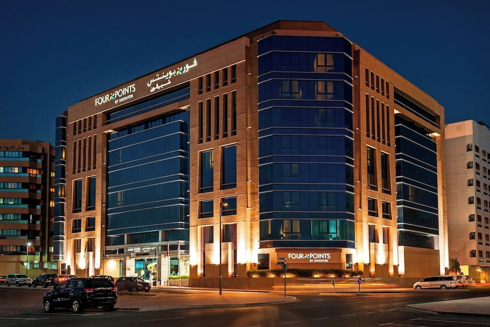 Four Points by Sheraton Bur Dubai — 1