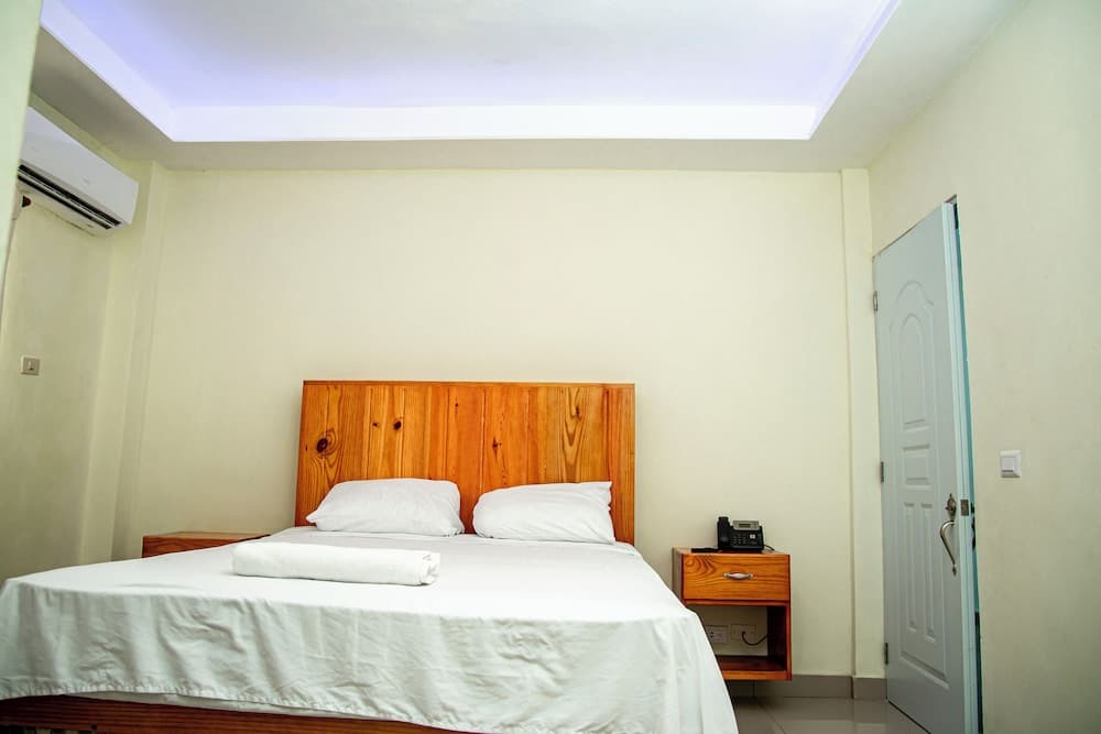 Hotel J&M — 11