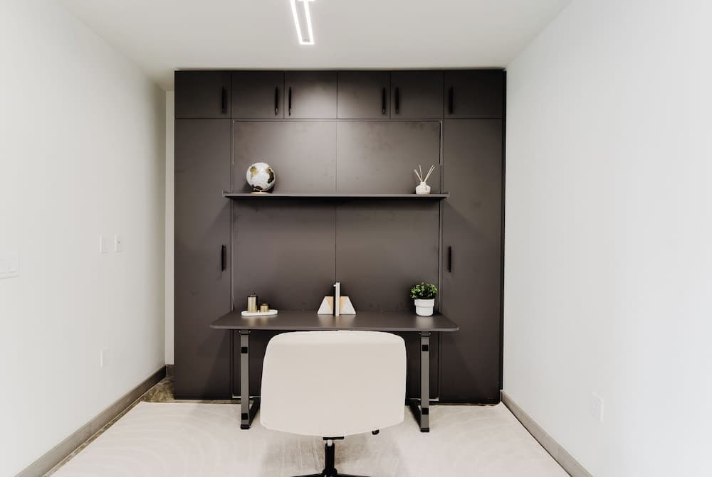 Griffin's Apartment — 22