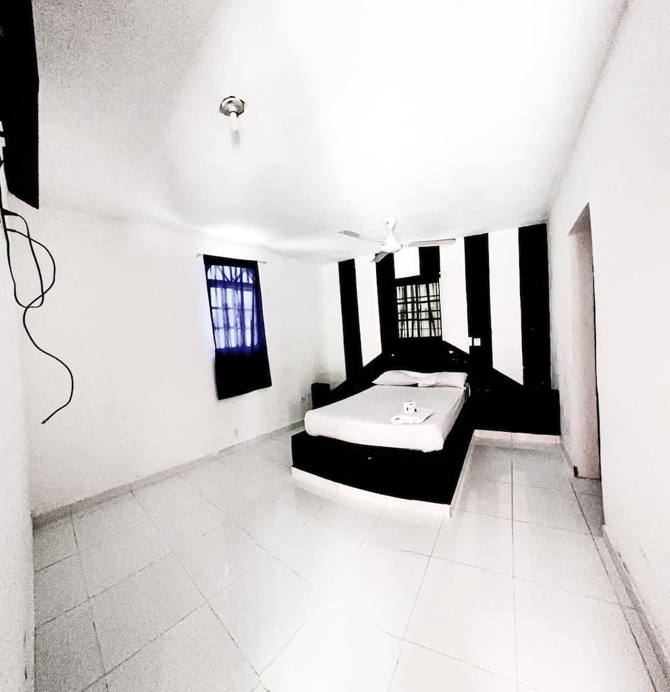 Hotel Punto 4 — 23