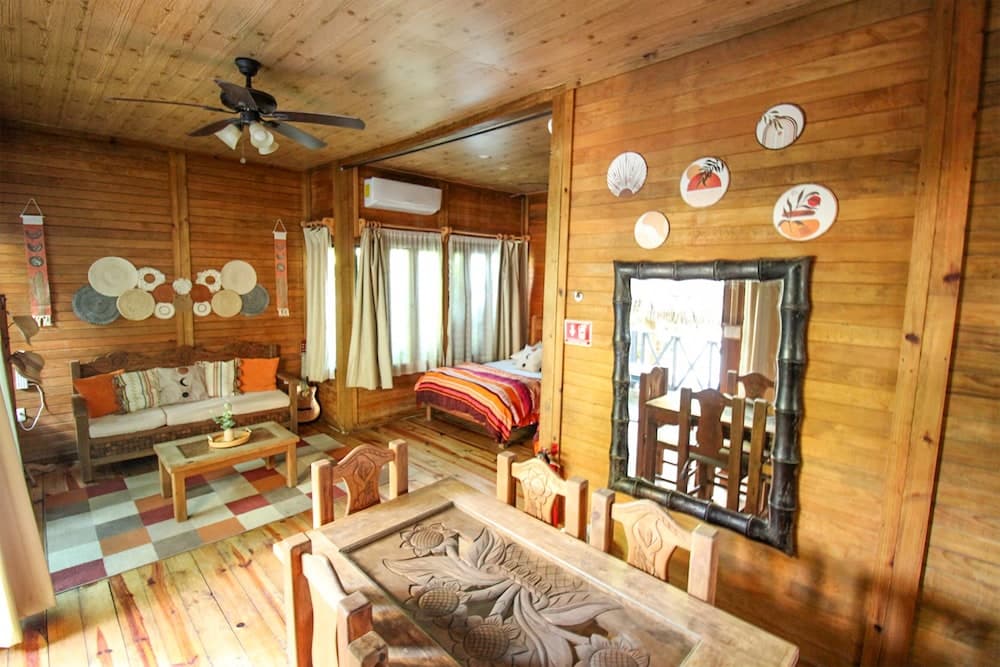 Alicat Villas — 2