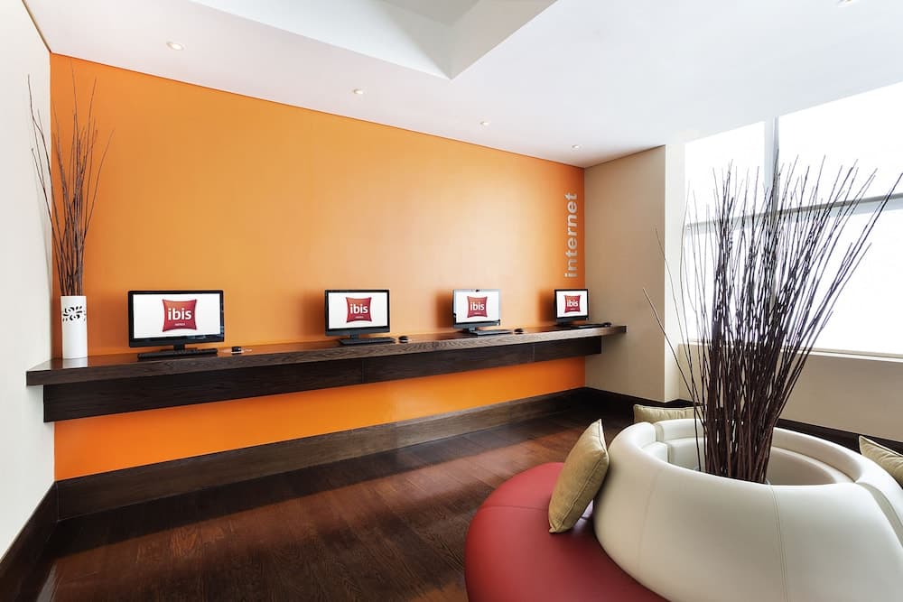 ibis Dubai Al Rigga — 11