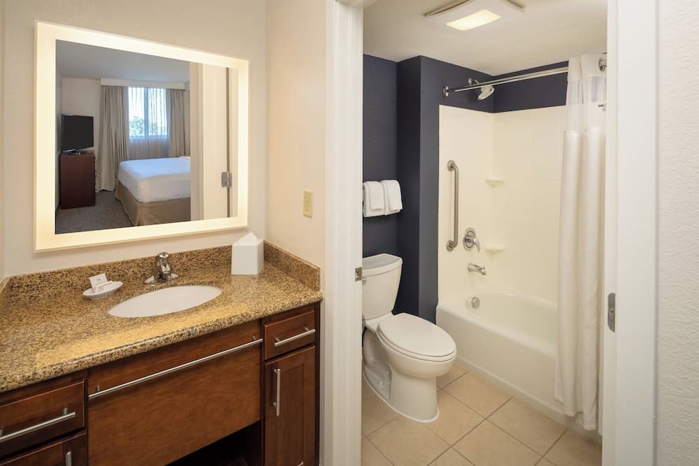 Residence Inn by Marriott Miami Flughafen — 7