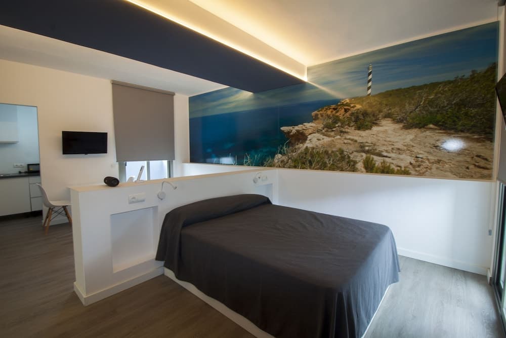 Hostal Sa Vinya Suites — 1