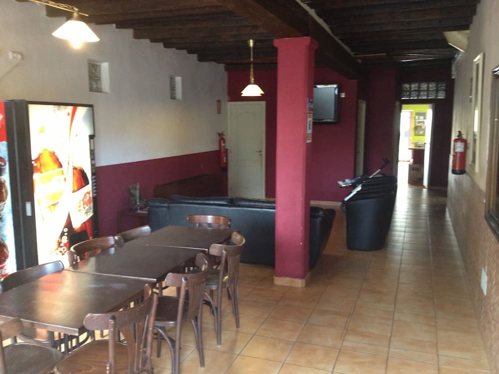 BHG Hostel Secar de la Real — 6