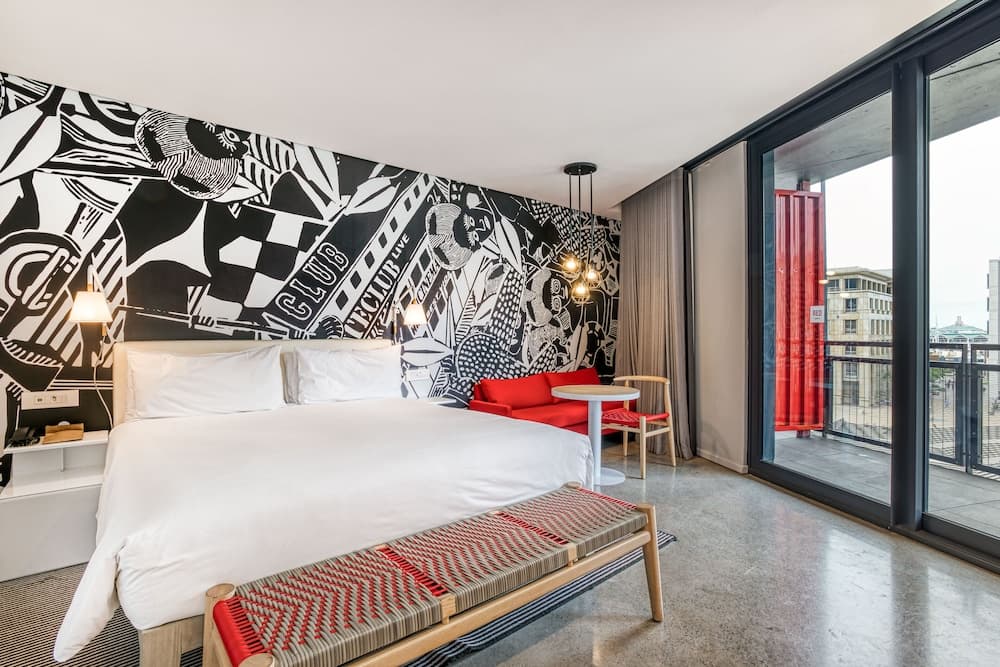 Radisson RED V&A Waterfront, Cape Town hotel, Silo 6, South Arm Road, V&A Waterfront, Cape Town, Western Cape, 8001, South Africa — photo 110