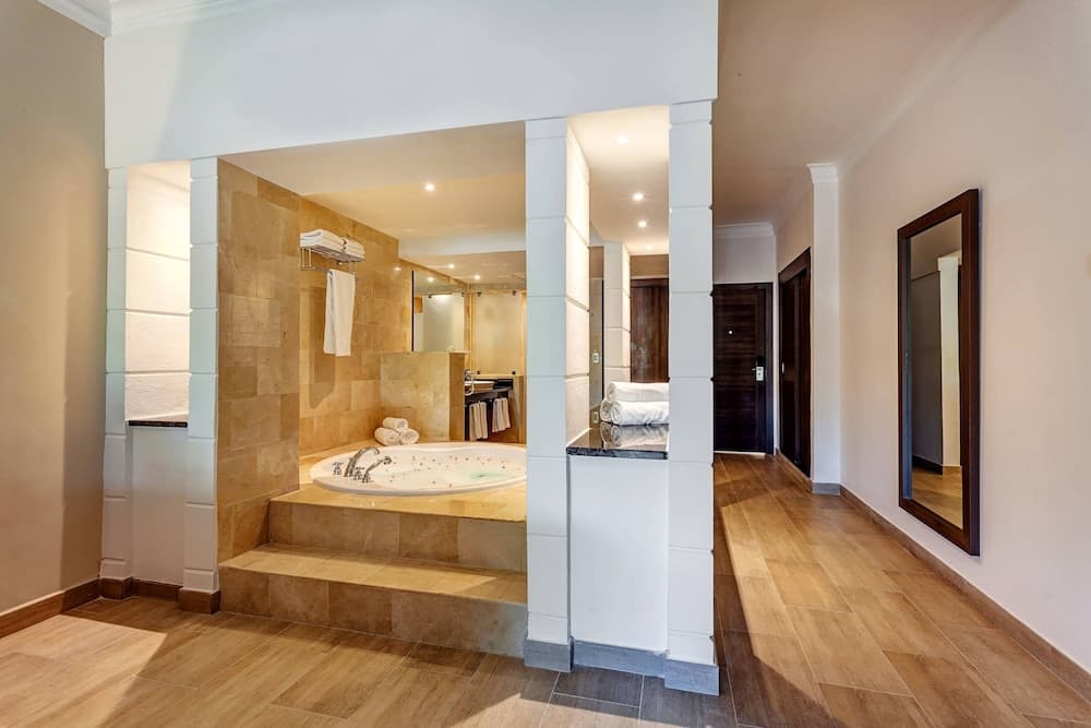 Royalton Splash Punta Cana, An Autograph Collection All-Inclusive Resort & Casino — 11