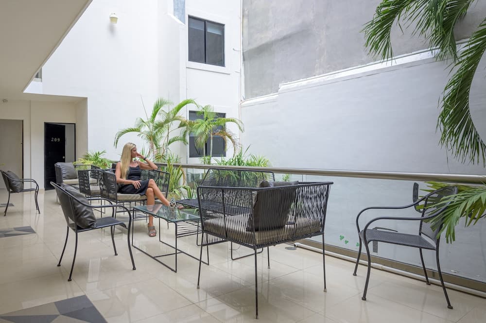 Aruma Hotel — 11