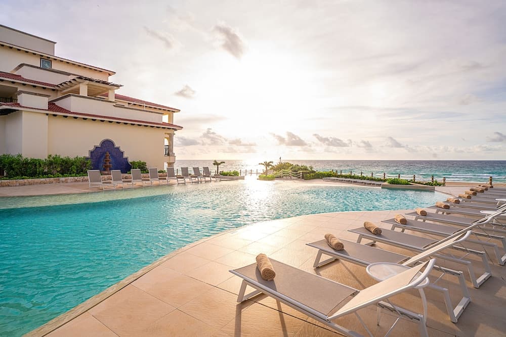 Grand Park Royal Cancun - All Inclusive — 1