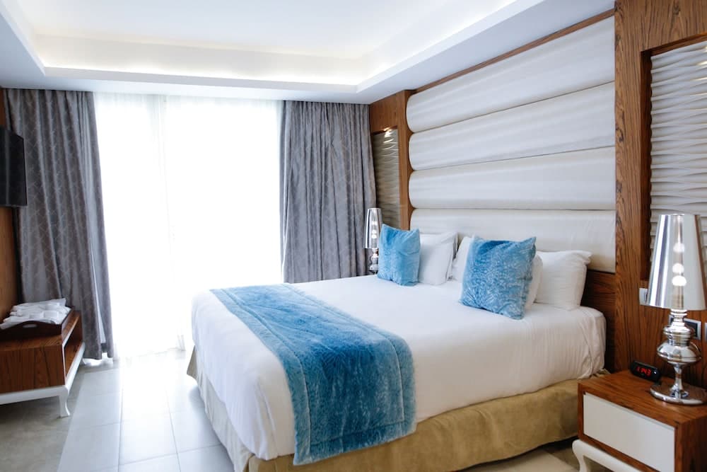 Majestic Mirage Punta Cana, All Suite Resort - All Inclusive — 2