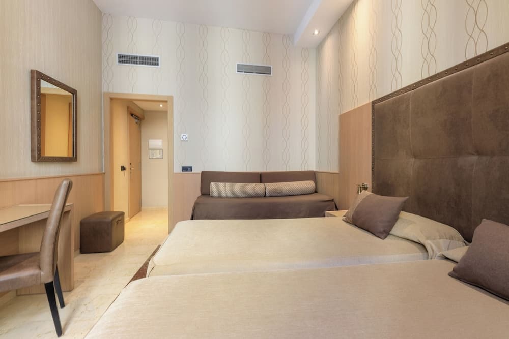 Hotel Gotico — 18