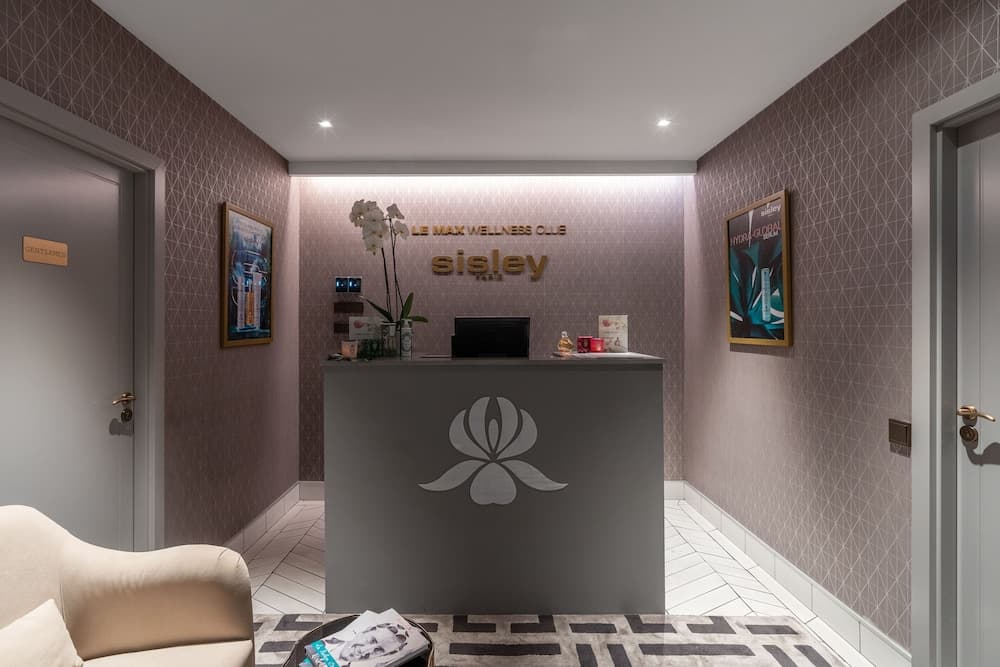 Grand Hotel Englisch — 28