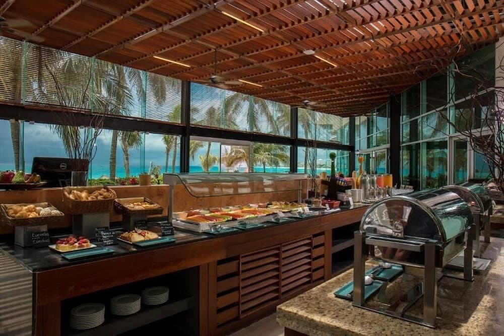Krystal Grand Cancun All Inclusive — 8