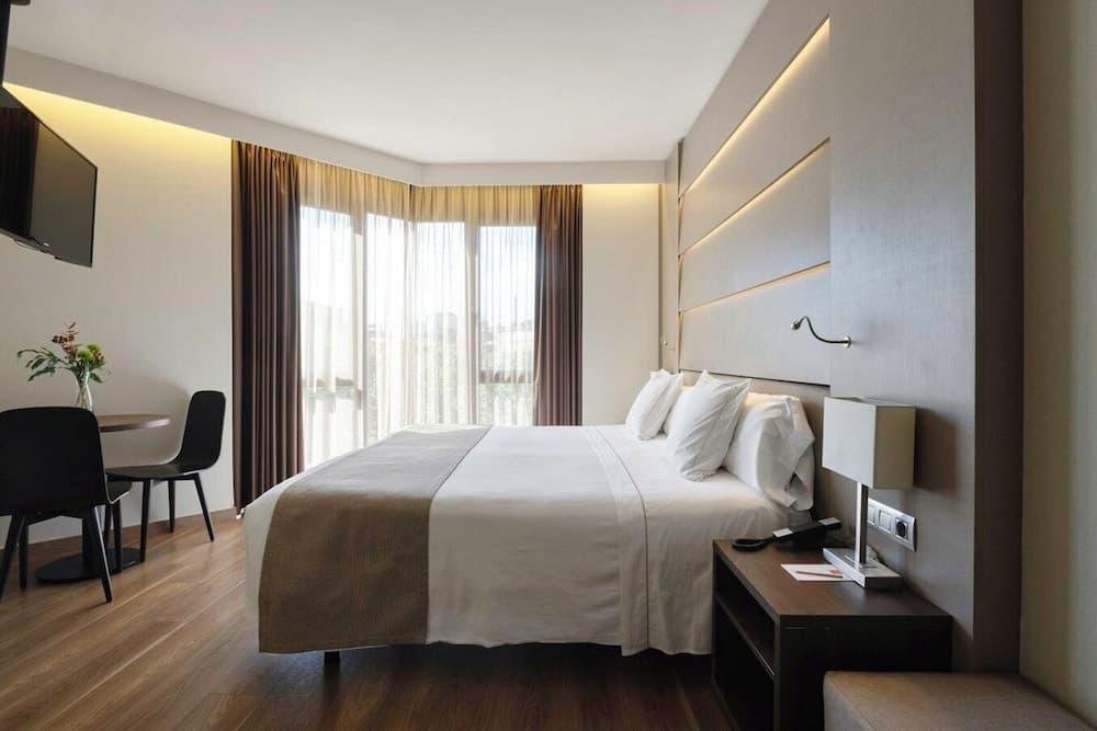 Hotel América Barcelona — 13