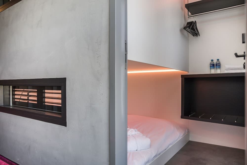 Dieses Hostel — 23