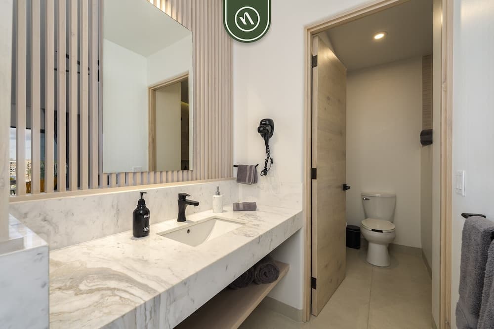 Tower 605 by Naya Homes — 7