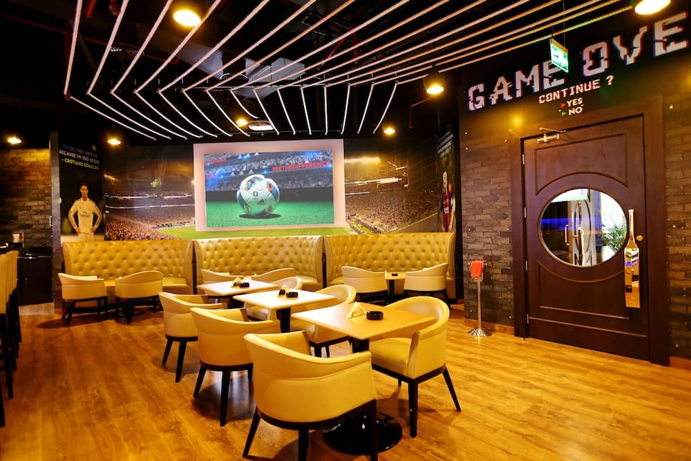 Grand Excelsior Hotel Bur Dubai — 14
