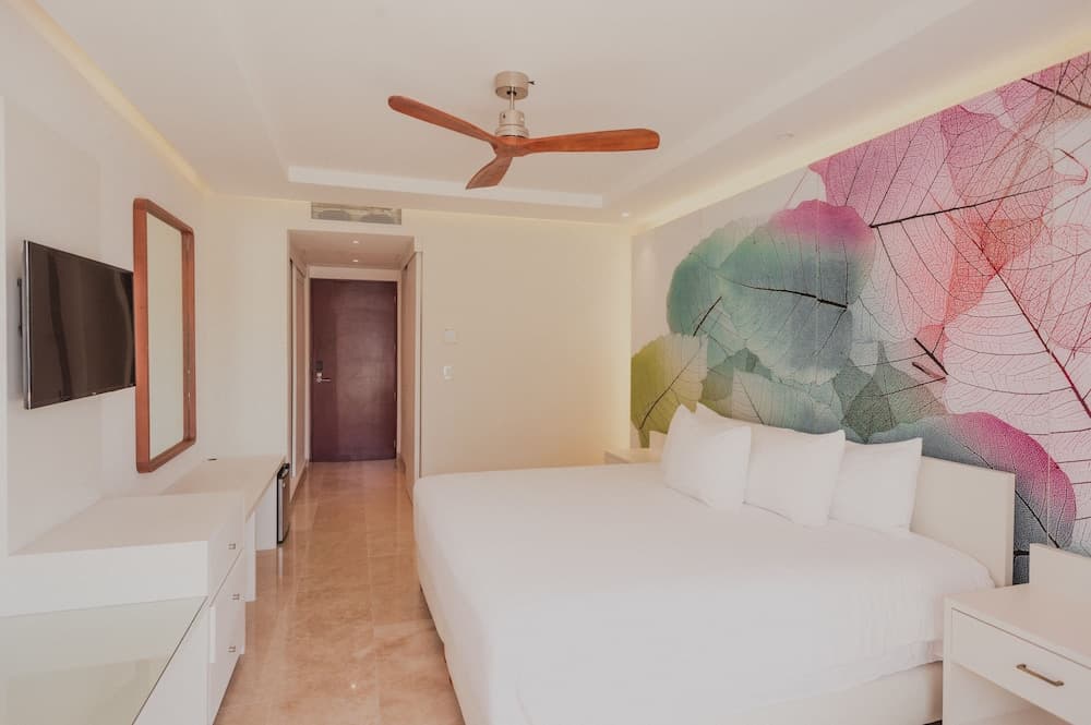 Antera Hotel & Residences — 11
