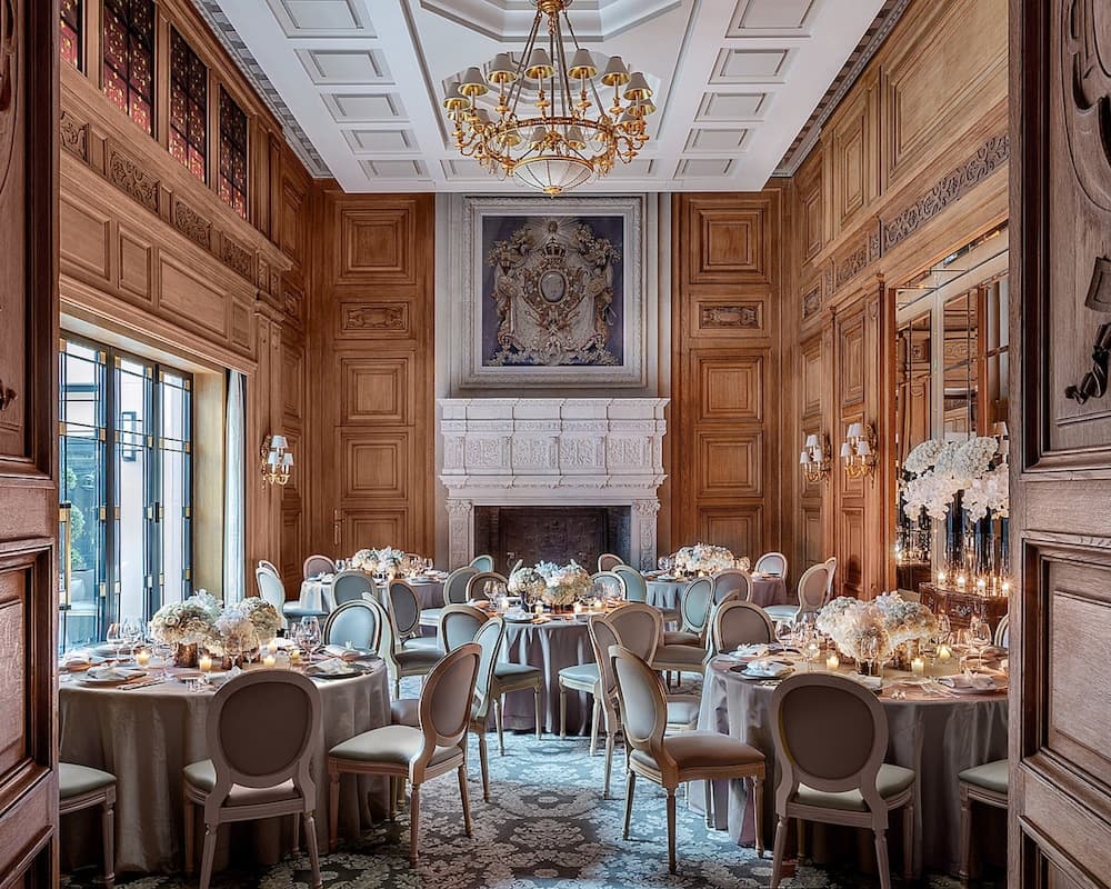 Four Seasons Hotel George V — 19