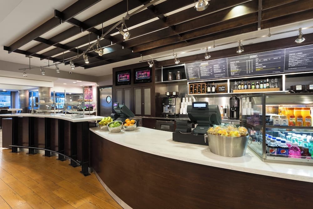 Courtyard by Marriott Miami Centro — 24