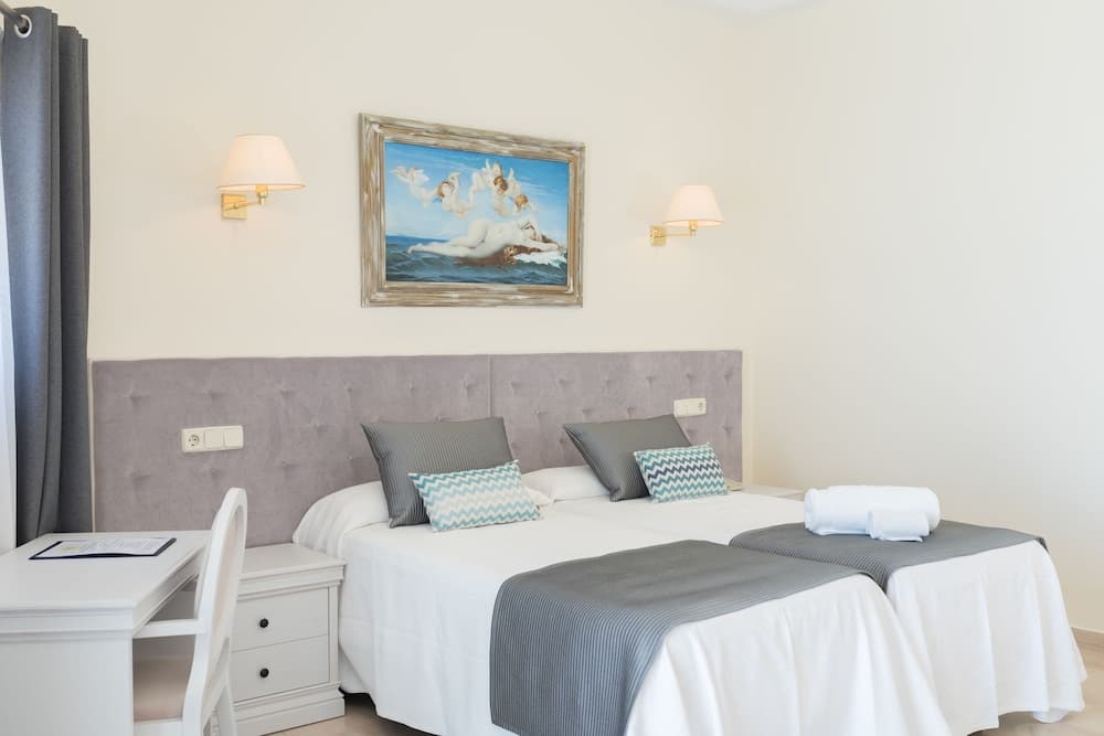 Gran Hotel Palladium — 4