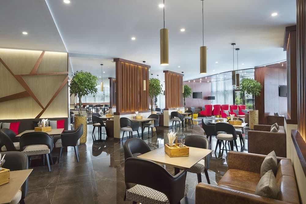 TRYP by Wyndham Dubai — 9