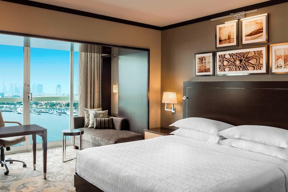 Sheraton Dubai Creek Hotel & Towers — 9