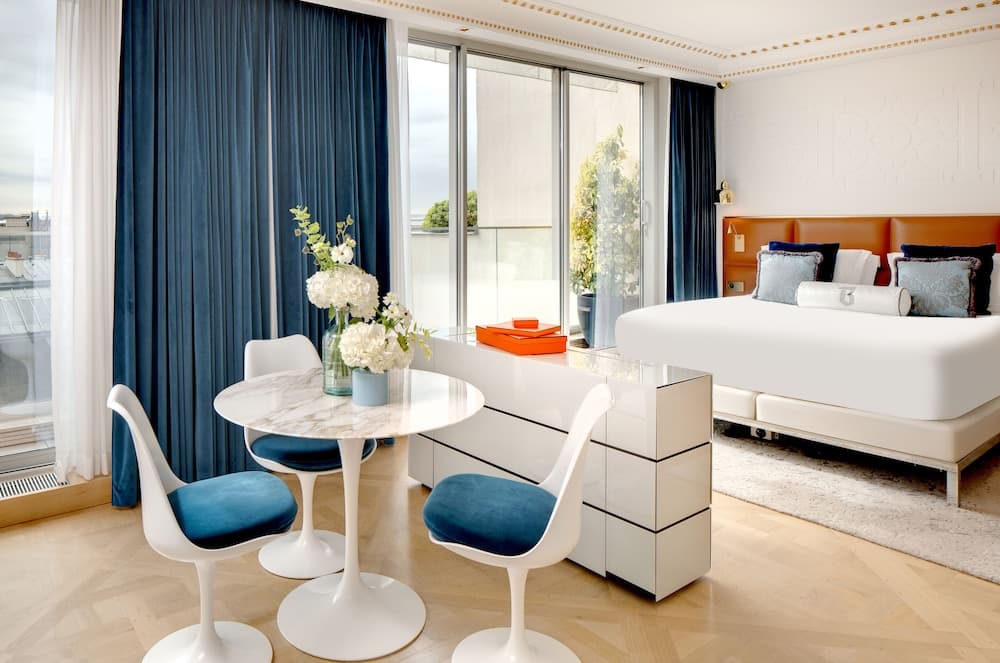 Hôtel Bowmann — 6