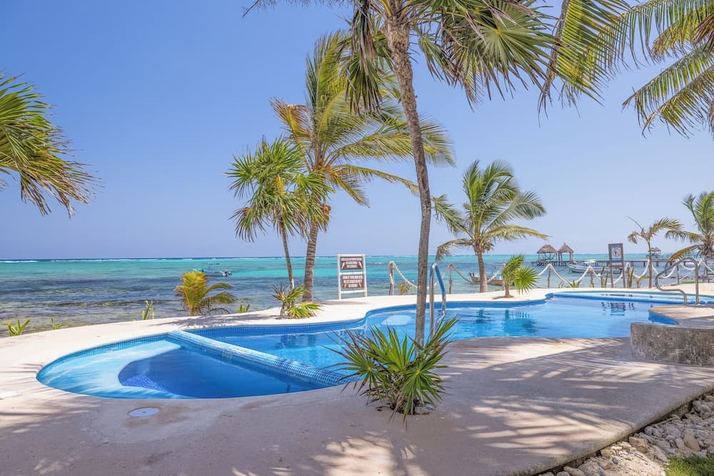 Casa Cenote Hotel — 10