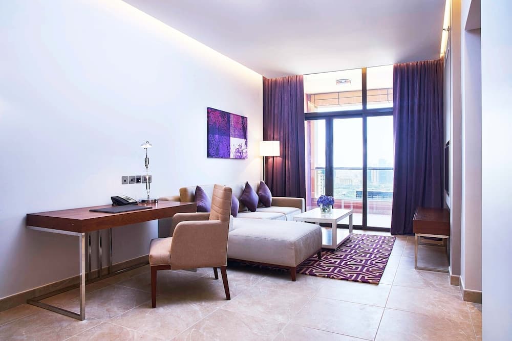 Mercure Dubai Barsha Heights Hotel Suites und Apartments — 30