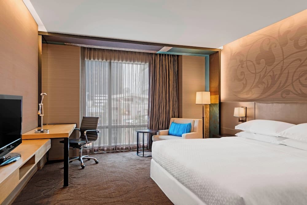 Four Points by Sheraton Bangkok, Sukhumvit 15 — 4