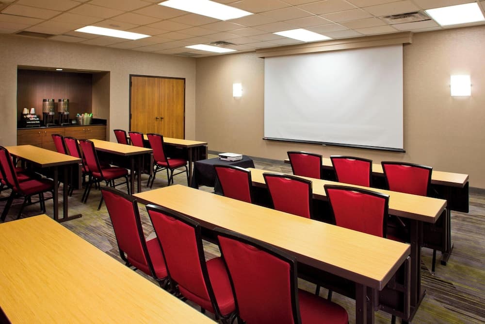 Courtyard by Marriott Orlando International Dr / Conv Cntr — 22