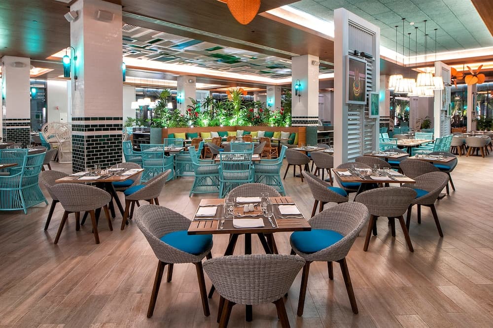 Adults Only Club at Lopesan Costa Bávaro - All Inclusive — 16