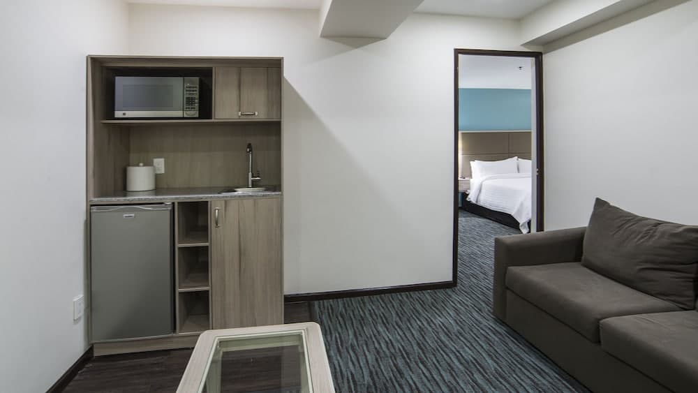 Holiday Inn & Suites Messico Zona Reforma by IHG — 3