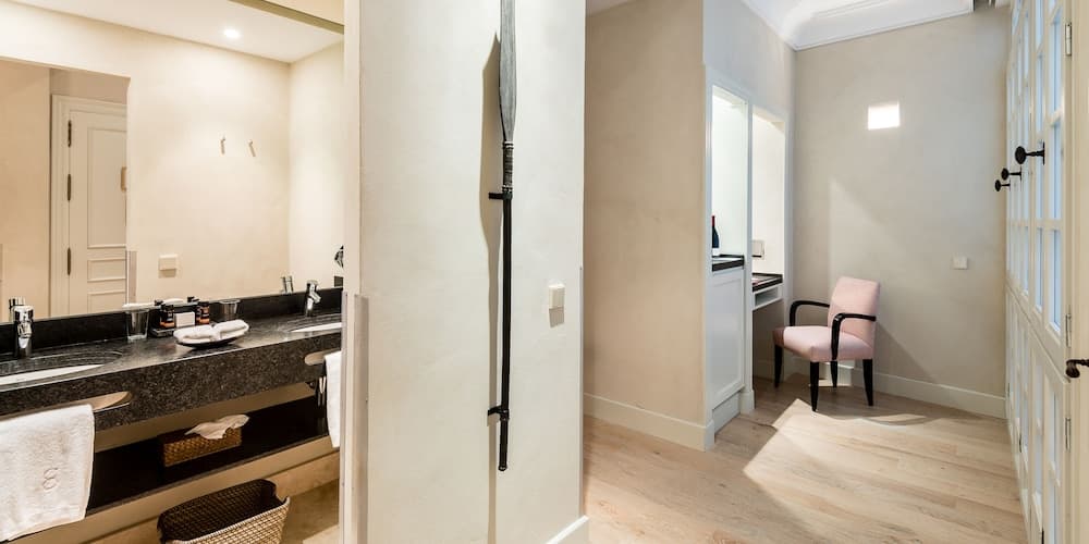 Boutique-Hotel Corral del Rey by ALUZ Collection — 20