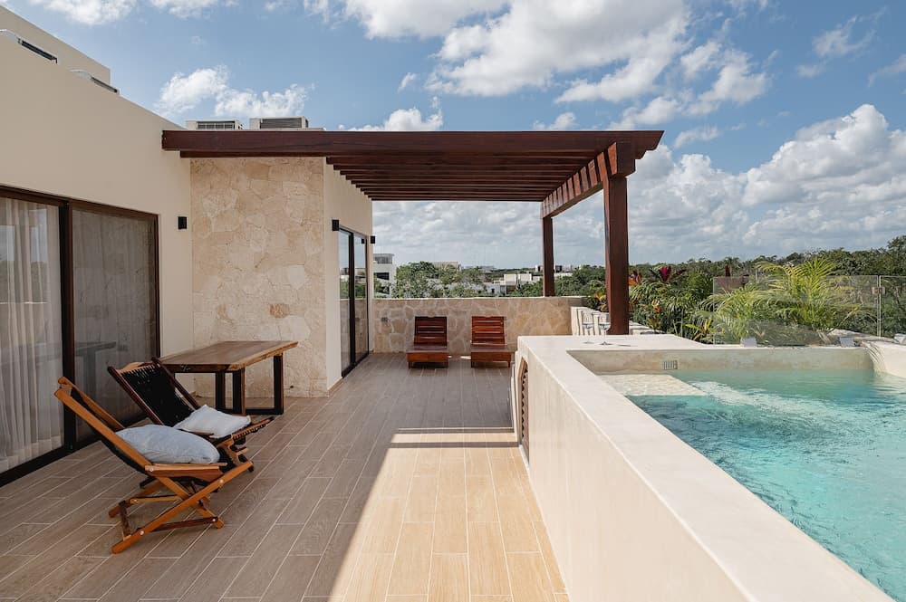 Blue Luxury Kukulkan — 22