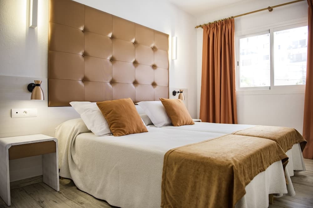 Apartamentos Typic Oasis Sa Tanca — 24