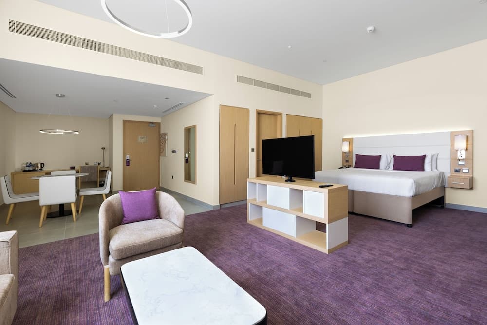 Premier Inn Dubai Ibn Battuta Mall — 10