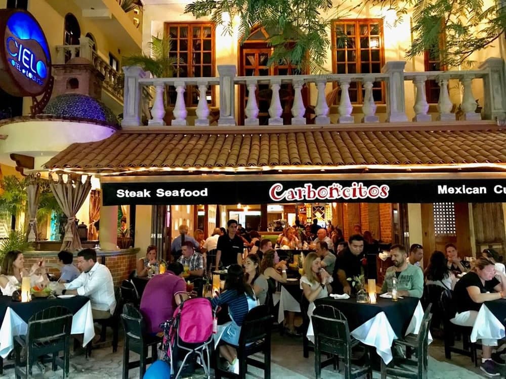 Hotel Cielo — 19