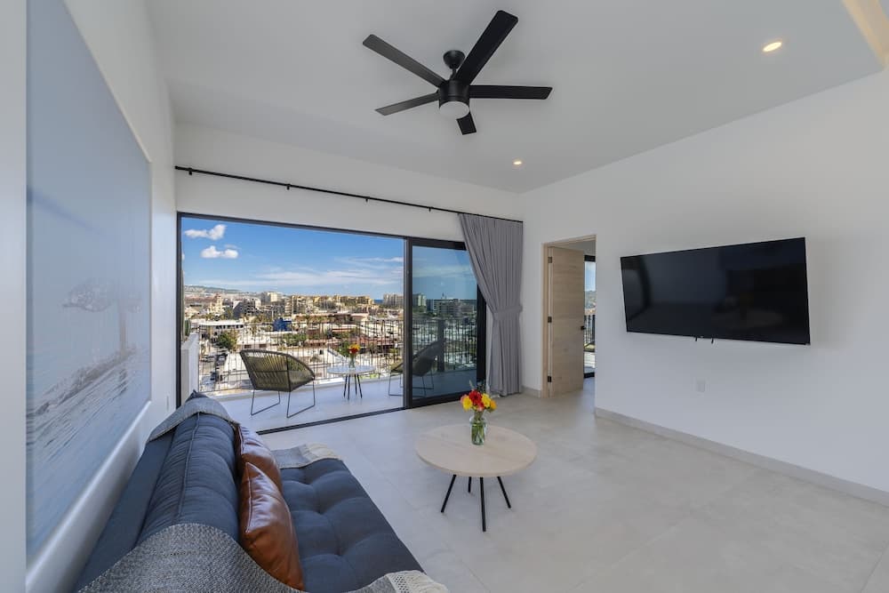 Tower 605 by Naya Homes — 21