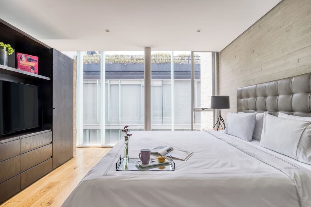 AR 218 Hotel von ULIV — 10