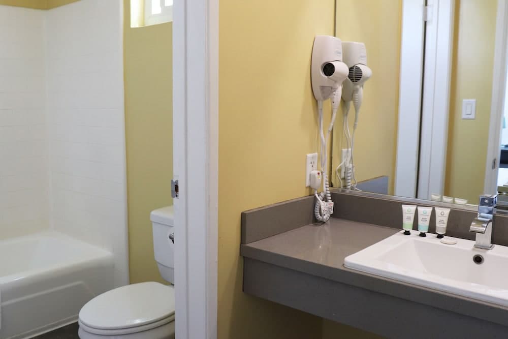 Hometel Suites - Los Angeles (Koreatown) — 15
