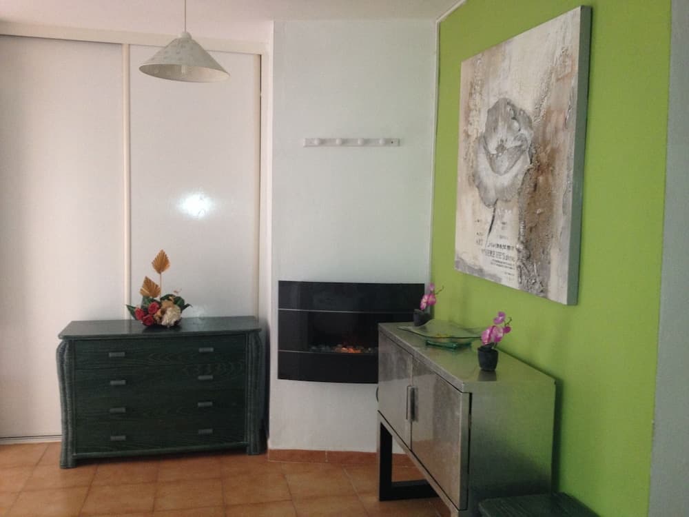 BHG Hostel Secar de la Real — 4