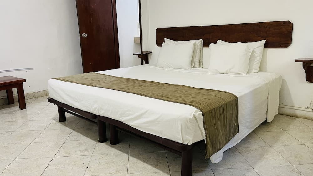 Hotel B&B - 5ta Avenida — 27