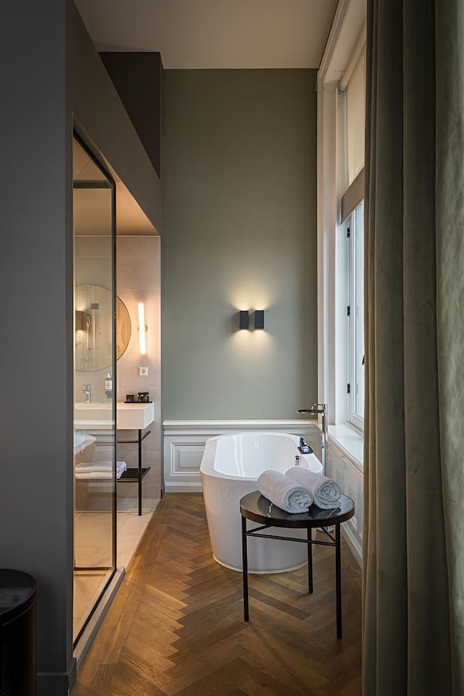 Pestana Amsterdam Flussufer — 18