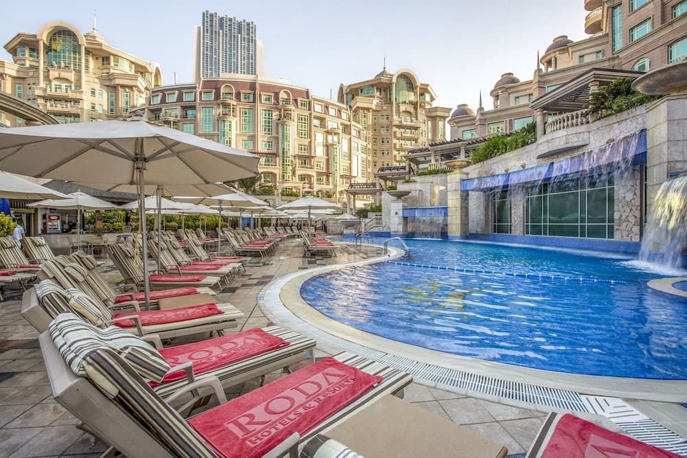 Swissôtel Al Murooj Dubai — 3