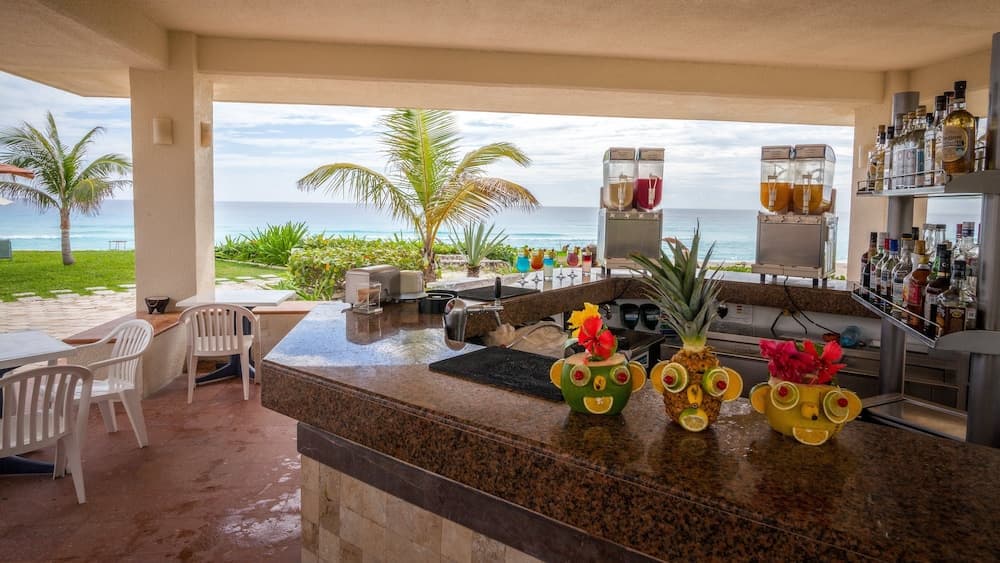 Park Royal Beach Cancun - All Inclusive — 13