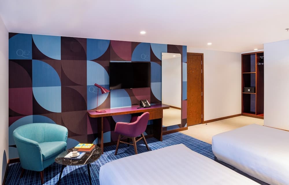 Queen Elizabeth 2 Hotel by Accor — 6