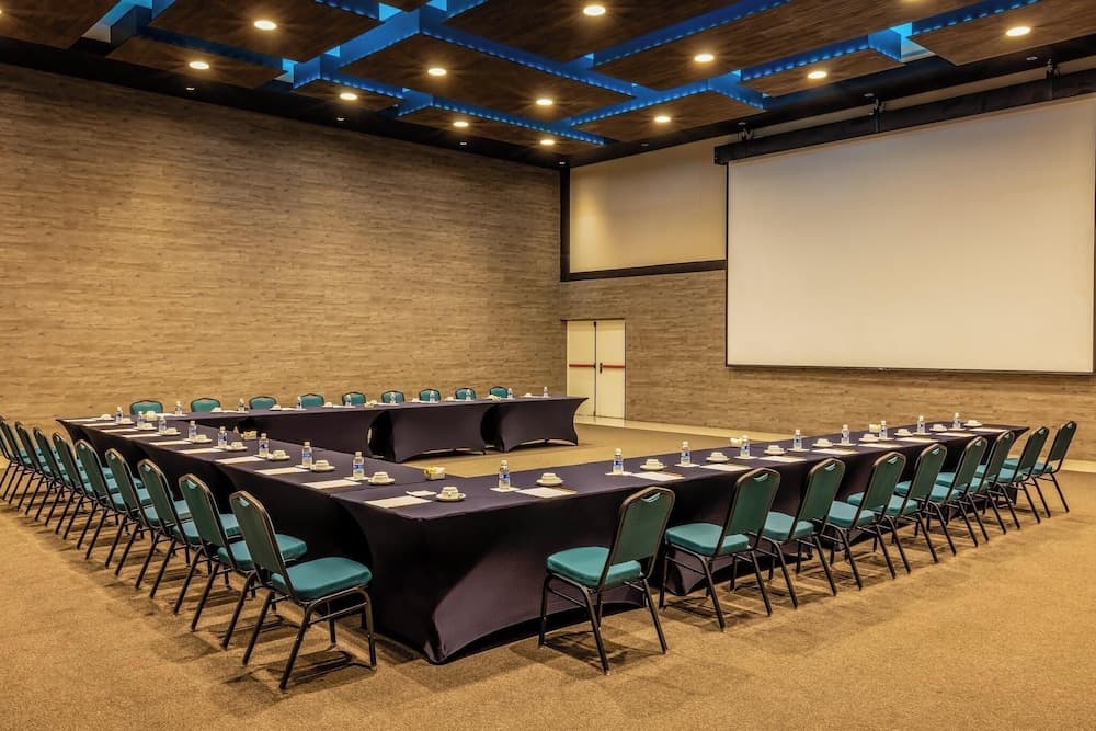 Fairfield Inn & Suites by Marriott Cancun Centro — 4